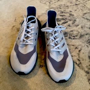 Mens adidas grey/light grey/green Ultra boost shoes size 11 in great condition